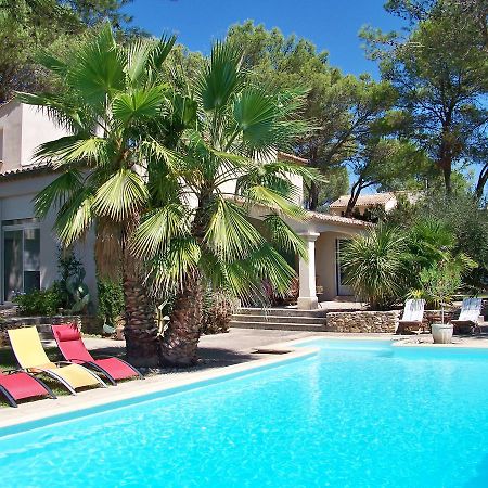 Sous Les Pins Bed & Breakfast Nages-et-Solorgues Luaran gambar