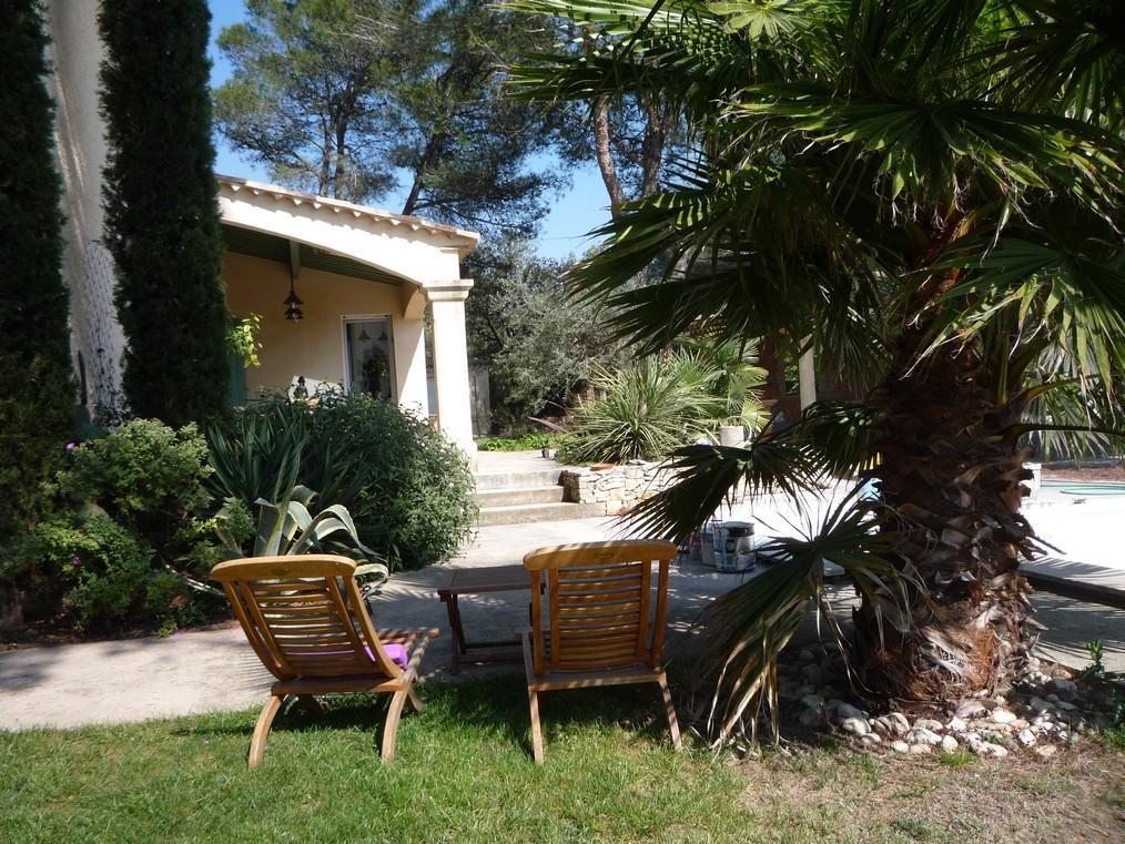 Sous Les Pins Bed & Breakfast Nages-et-Solorgues Luaran gambar